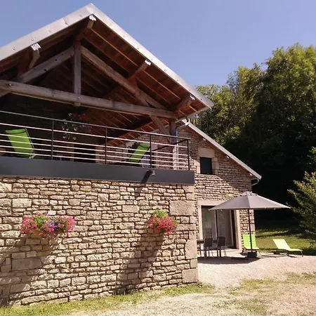 Le Nid Du Poupet Holiday home *